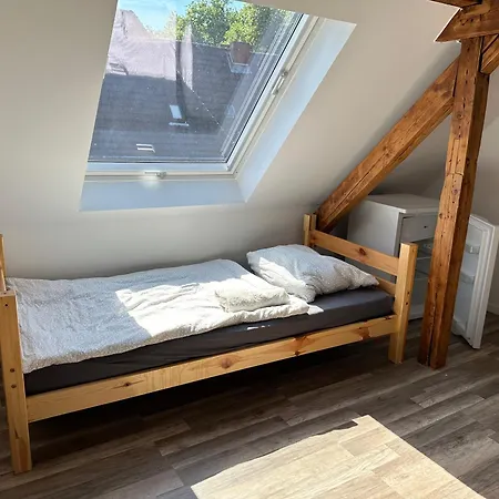 Ganzes Monteurhaus Mit 4 Schlafzimmern Fuer Bis Zu 8 Gaeste בית נופש דיסבורג