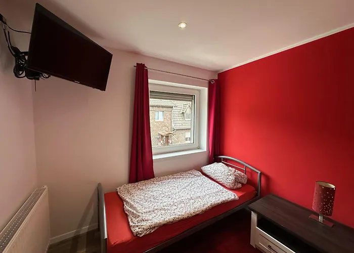 Ganzes Monteurhaus Mit 4 Schlafzimmern Fuer Bis Zu 8 Gaeste Hébergement de vacances *